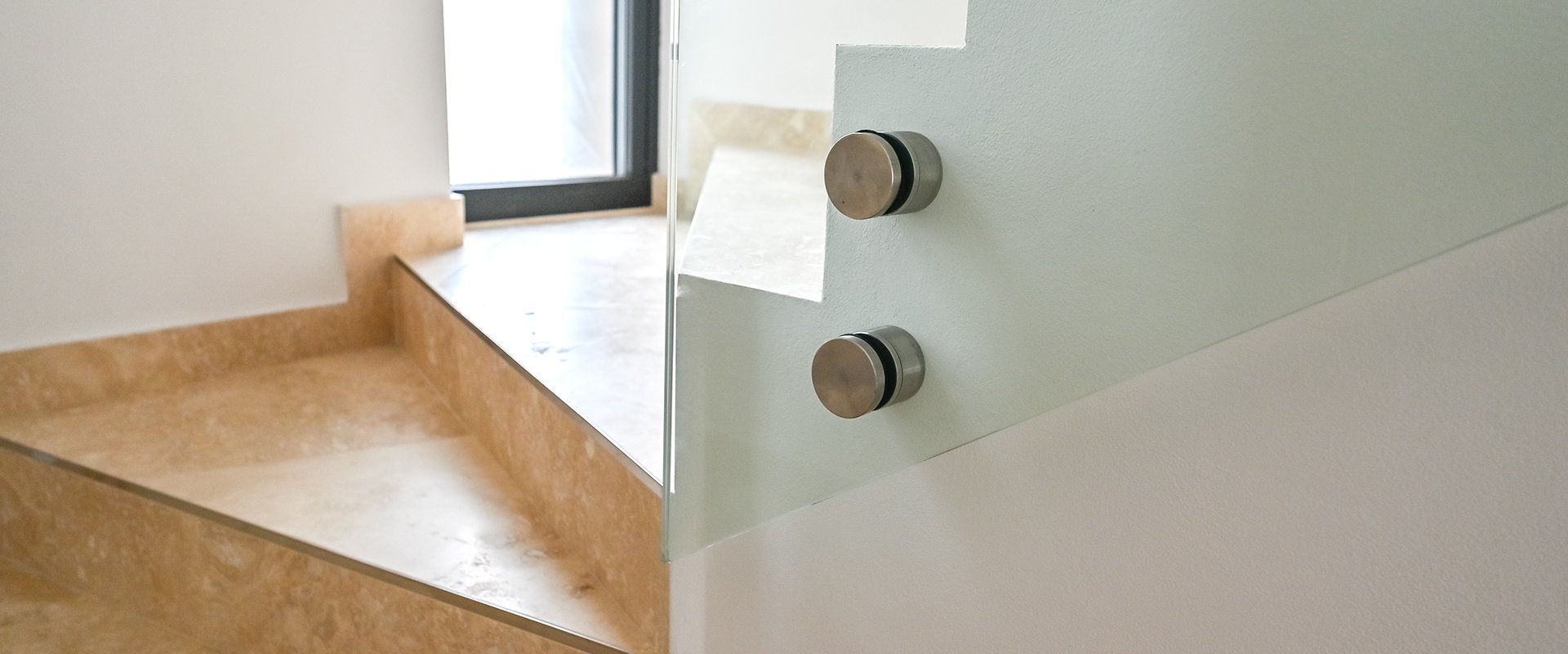 CELOSKLENĚNÉ (5/5)