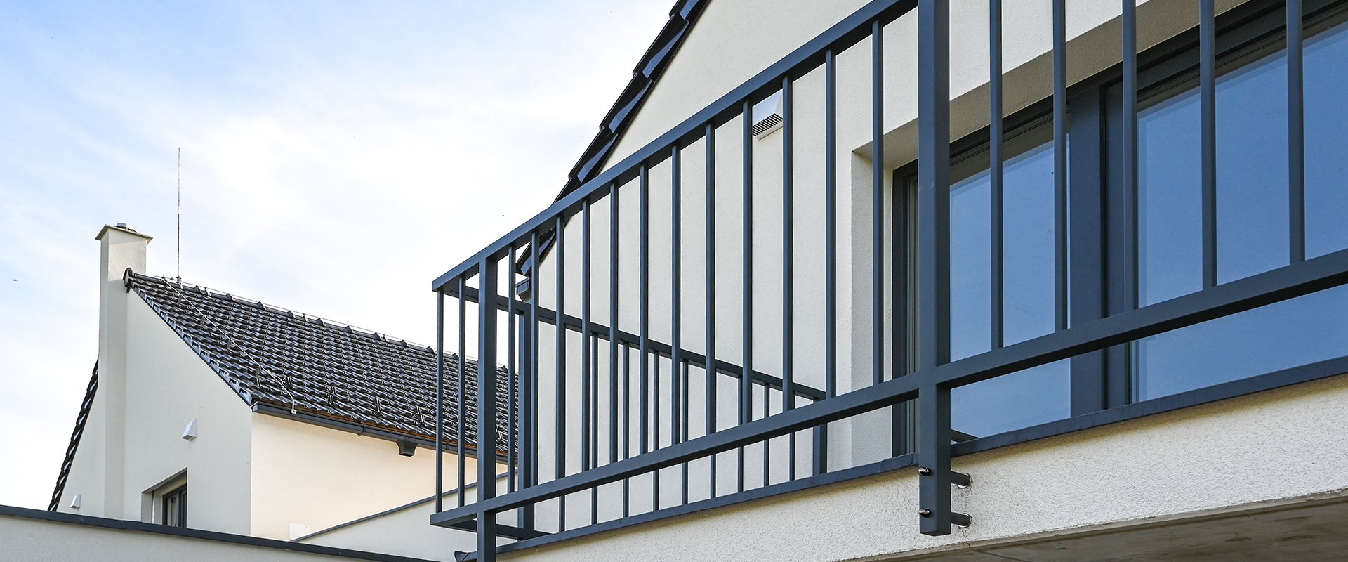 SVISLÉ BAREVNÉ (4/5)