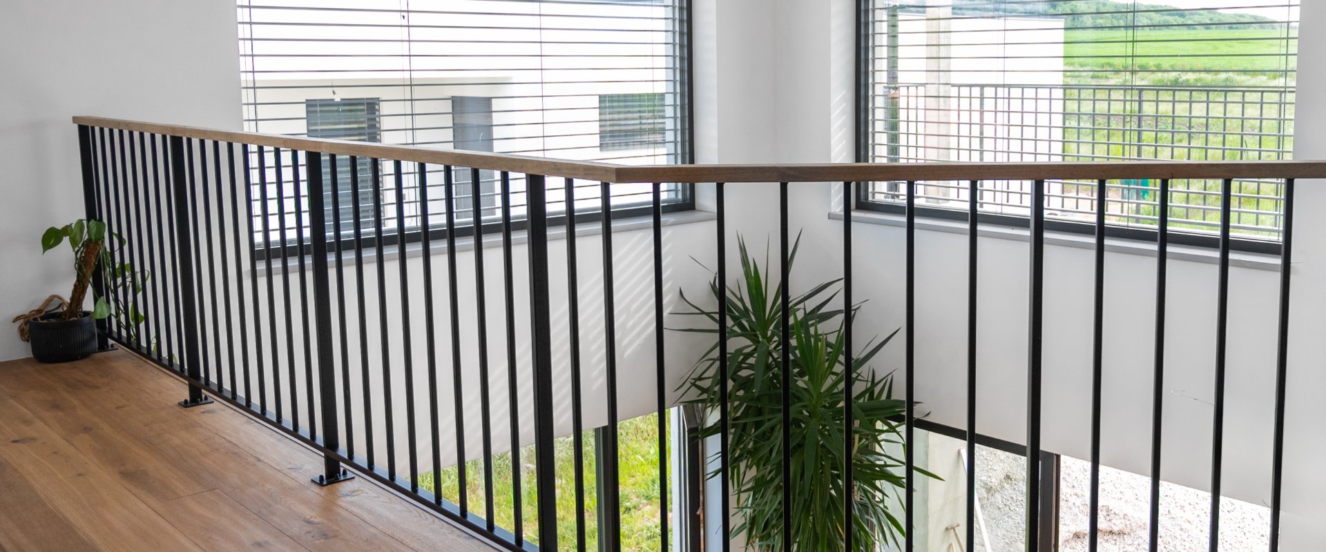 SVISLÉ BAREVNĚ (4/14)