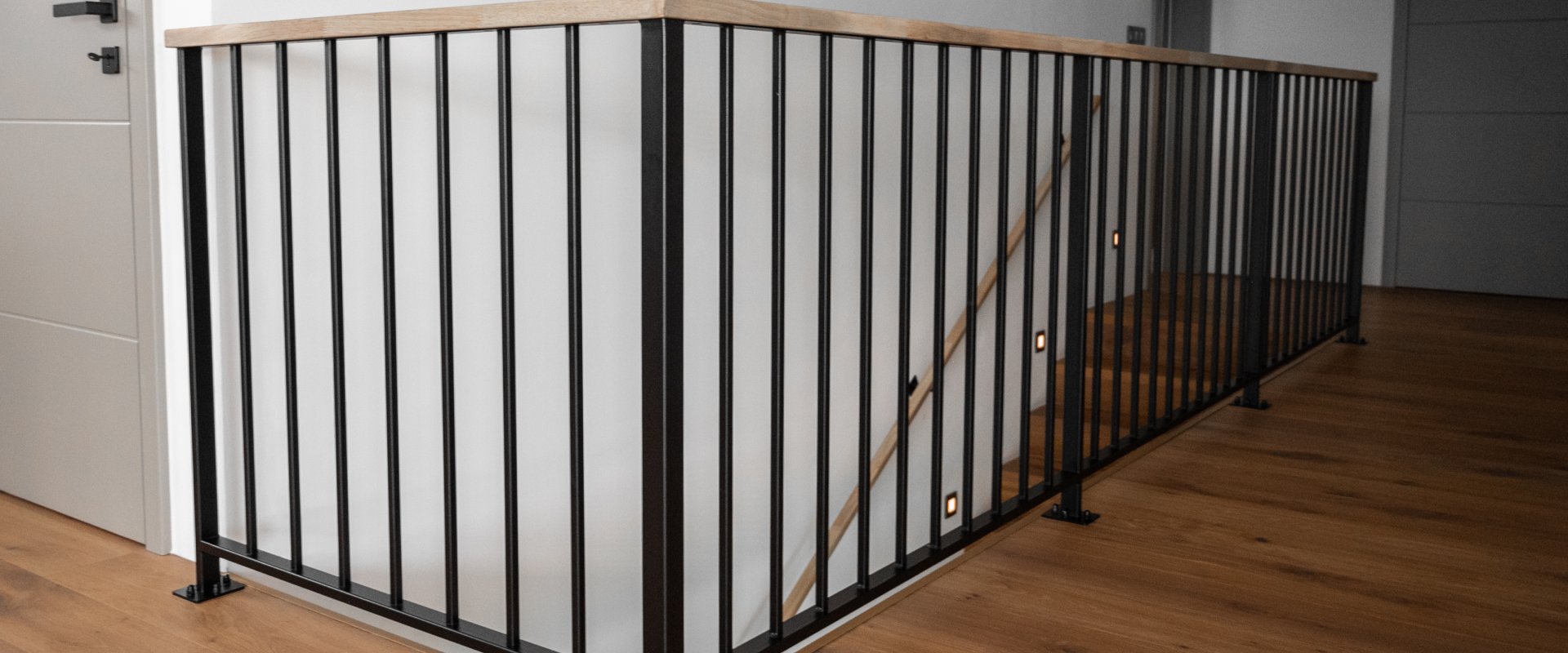 SVISLÉ BAREVNĚ (7/14)