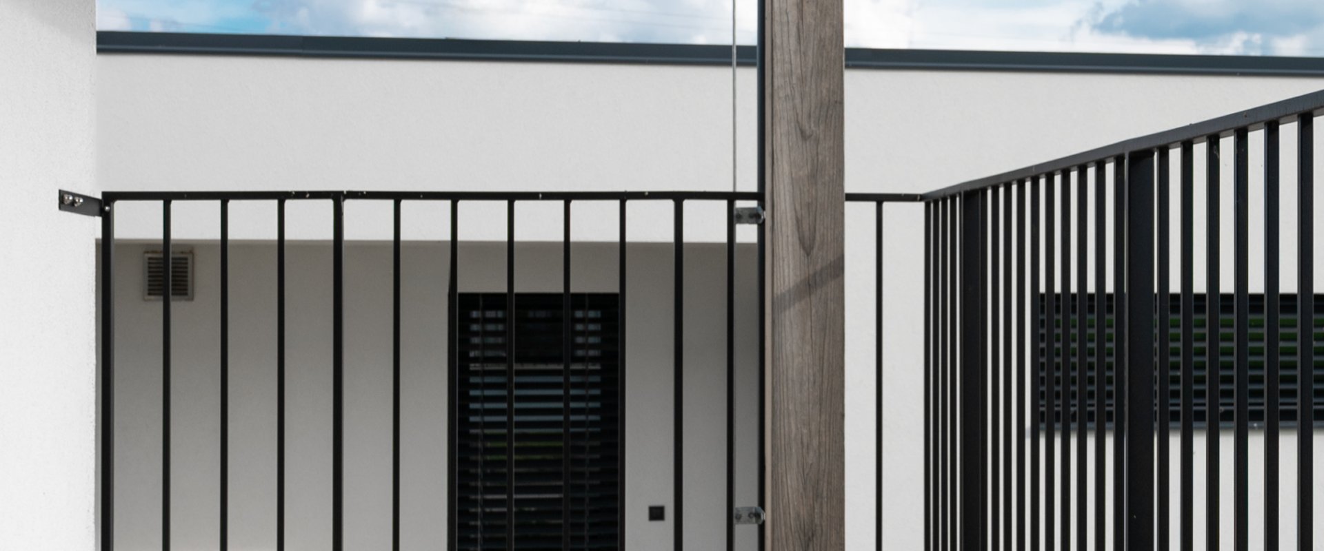 SVISLÉ BAREVNĚ (3/9)