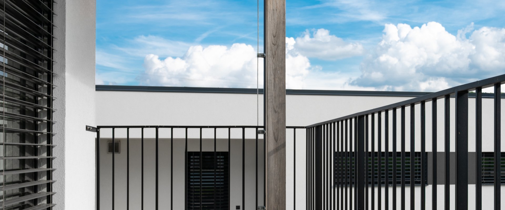 SVISLÉ BAREVNĚ (5/9)