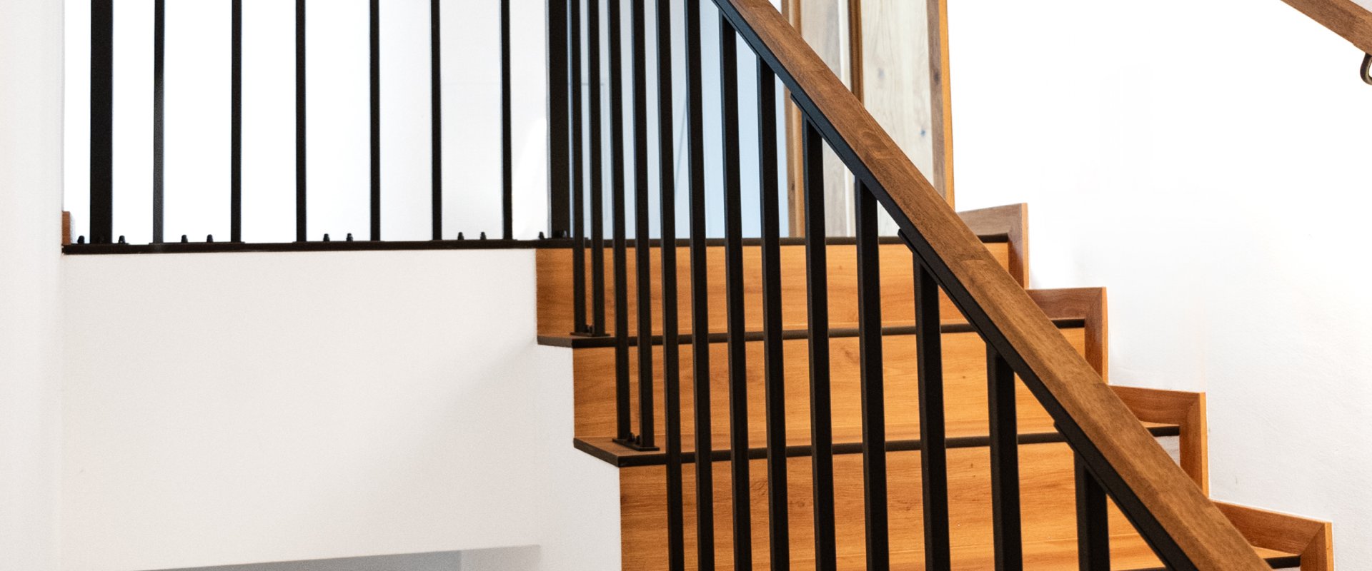 SVISLÉ BAREVNĚ (3/15)