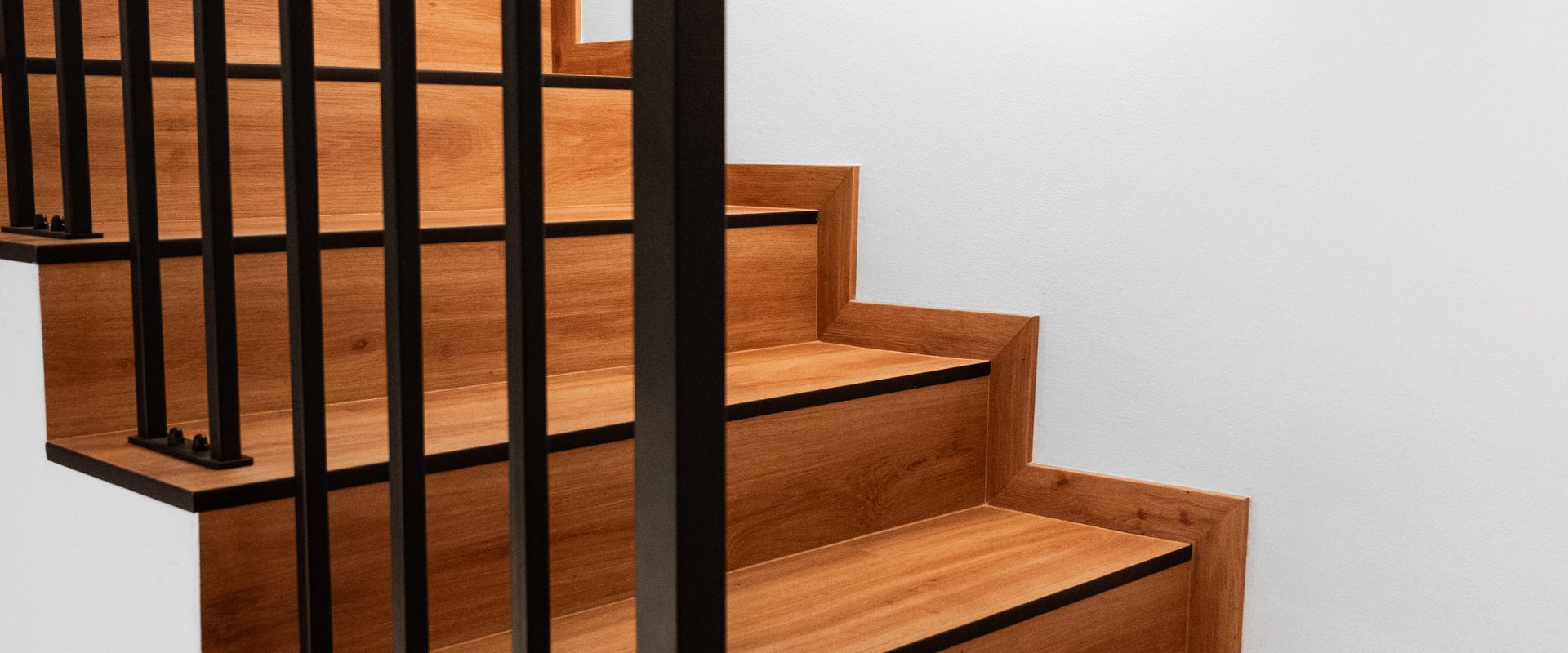 SVISLÉ BAREVNĚ (4/15)