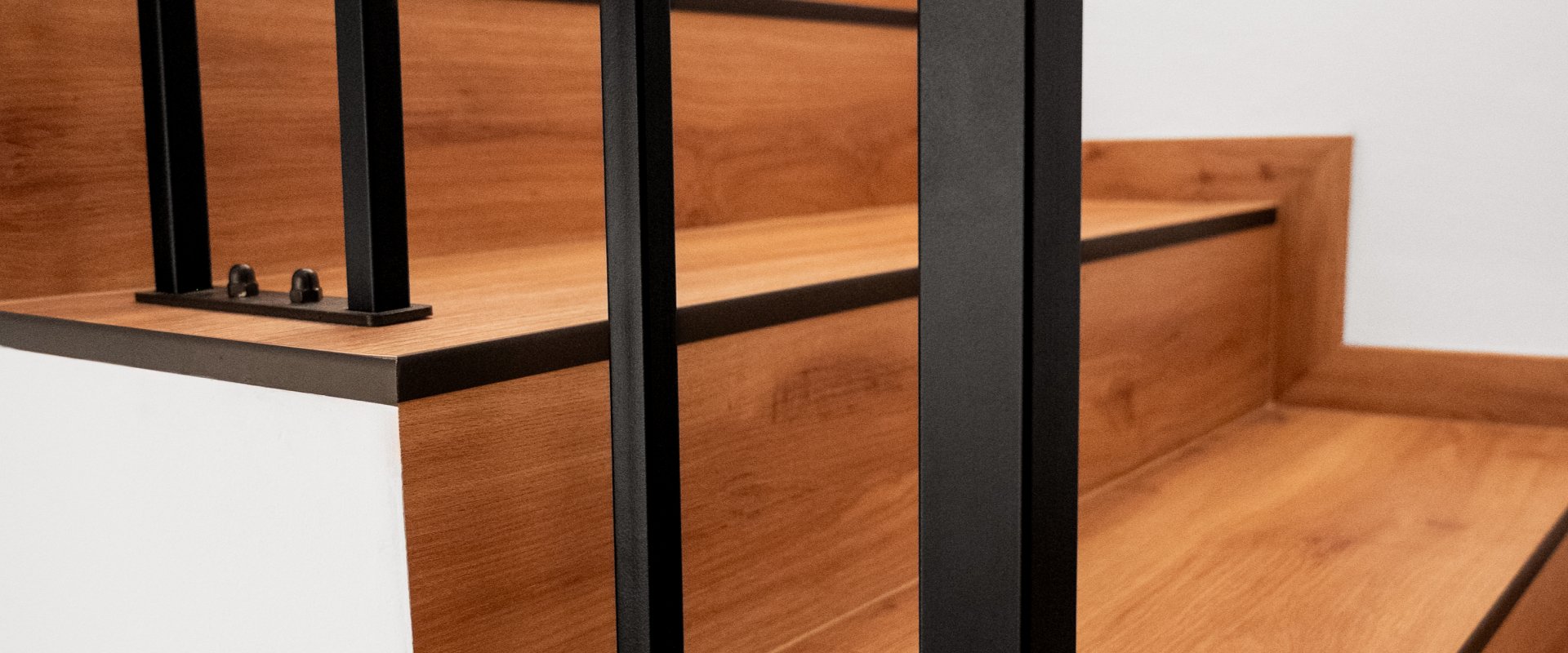 SVISLÉ BAREVNĚ (7/15)