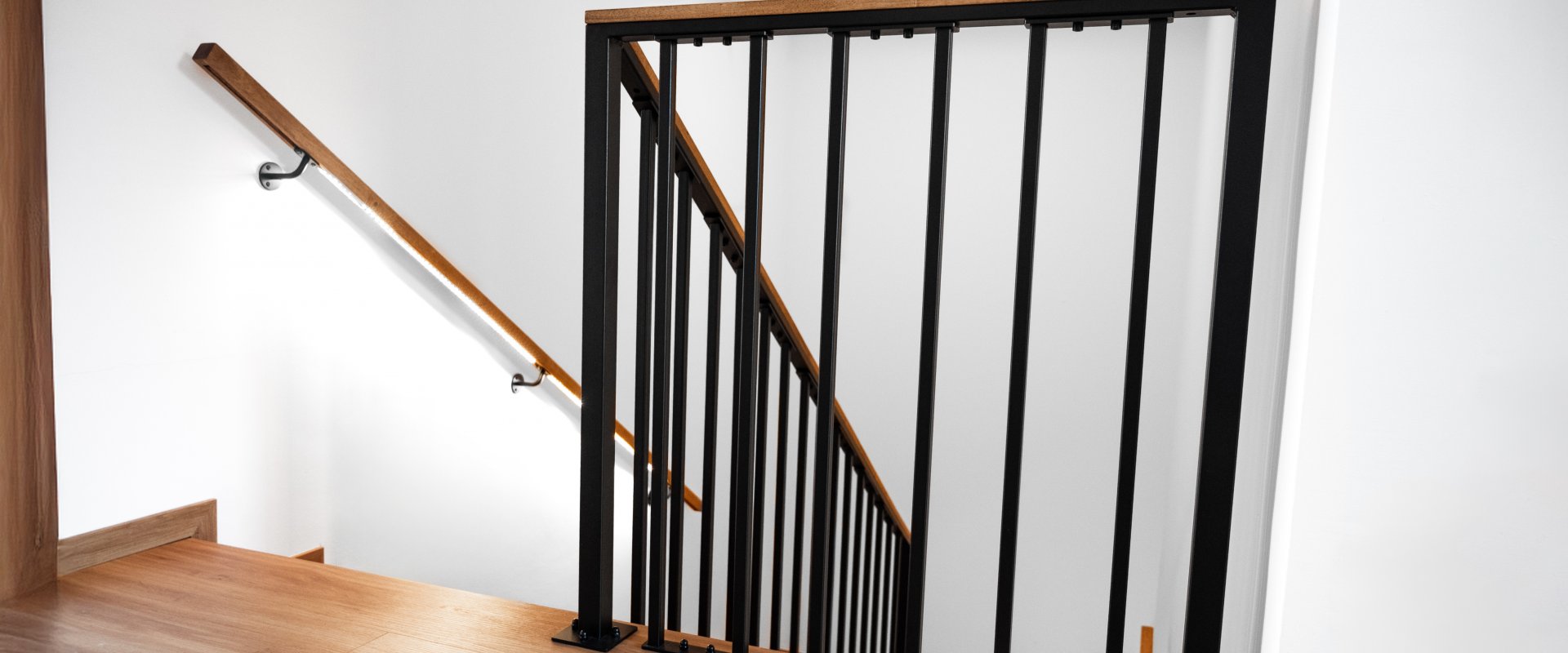 SVISLÉ BAREVNĚ (11/15)