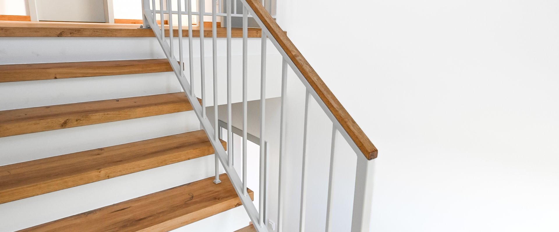 SVISLÉ BAREVNÉ (4/10)