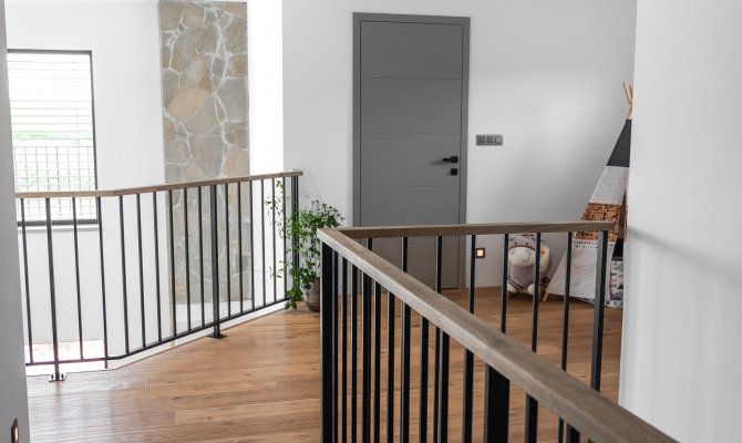 SVISLÉ BAREVNĚ (2/14)