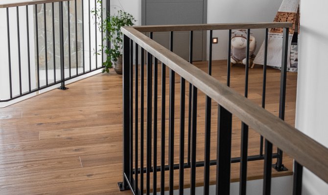 SVISLÉ BAREVNĚ (3/14)