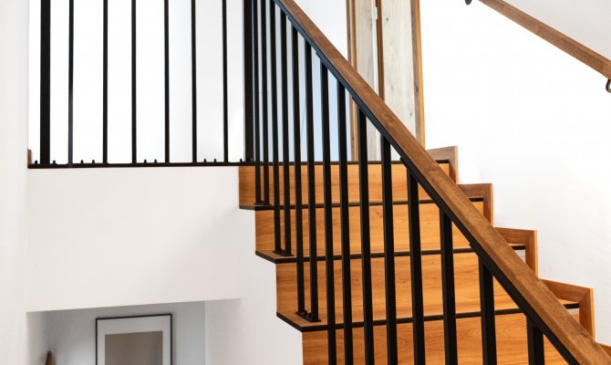 SVISLÉ BAREVNĚ (3/15)