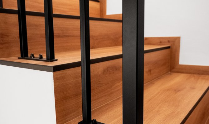 SVISLÉ BAREVNĚ (7/15)