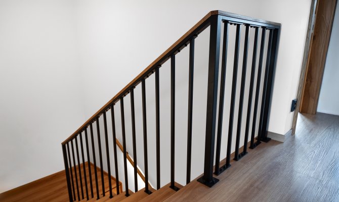 SVISLÉ BAREVNĚ (13/15)