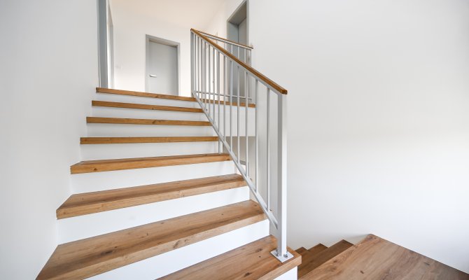 SVISLÉ BAREVNÉ (6/10)