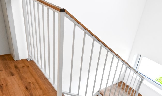 SVISLÉ BAREVNÉ (9/10)